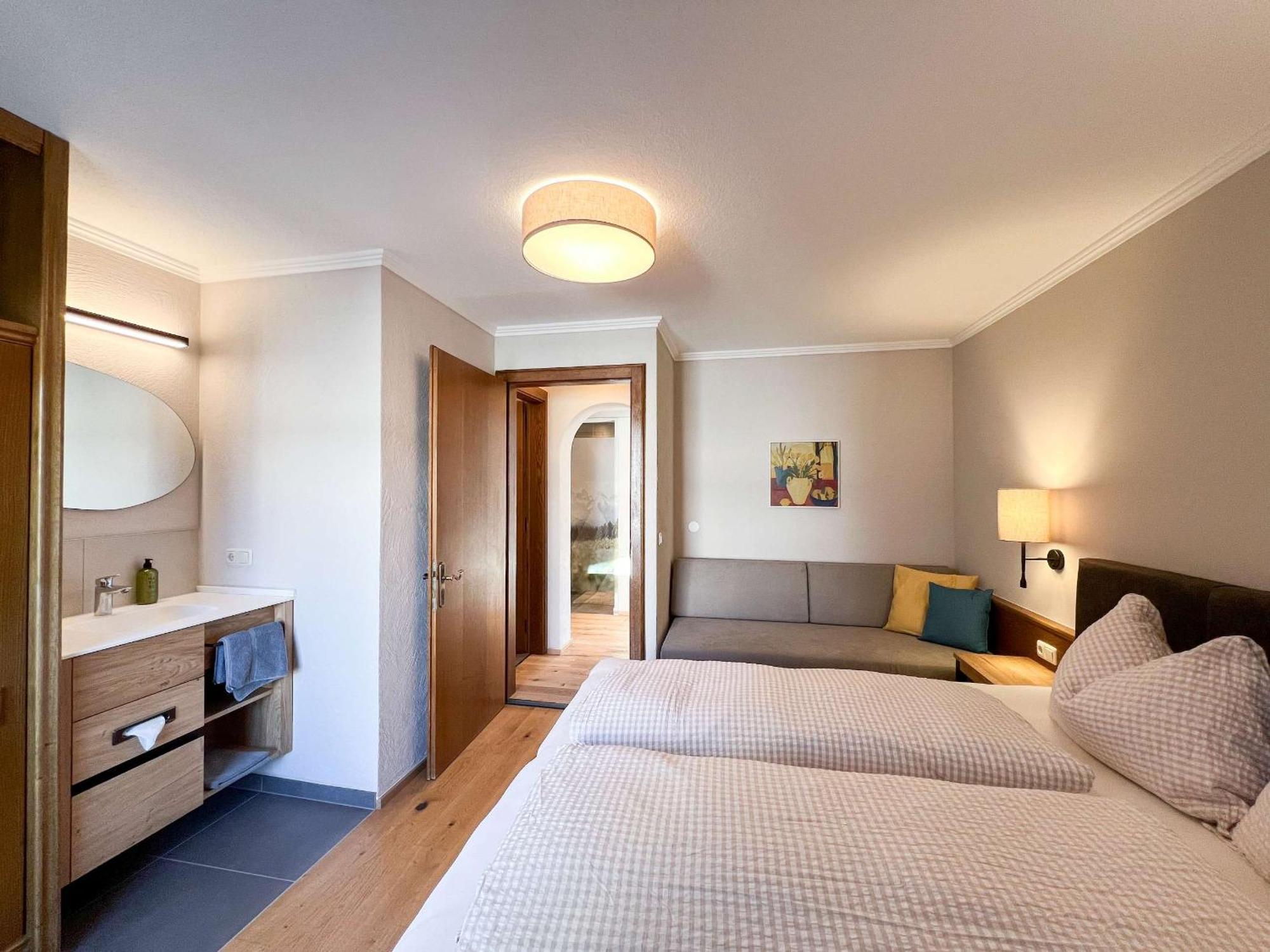 Apartment Pale Fiss Bilik gambar